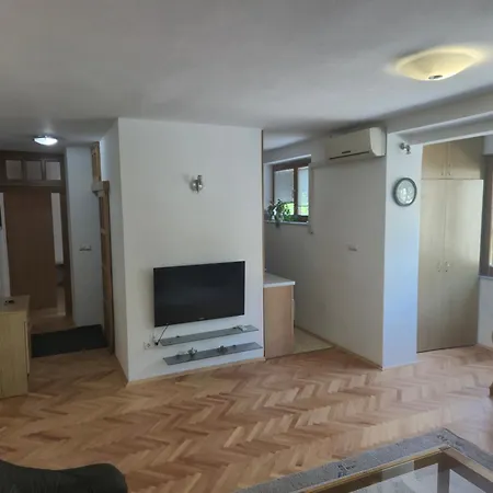 Raba's Apartman